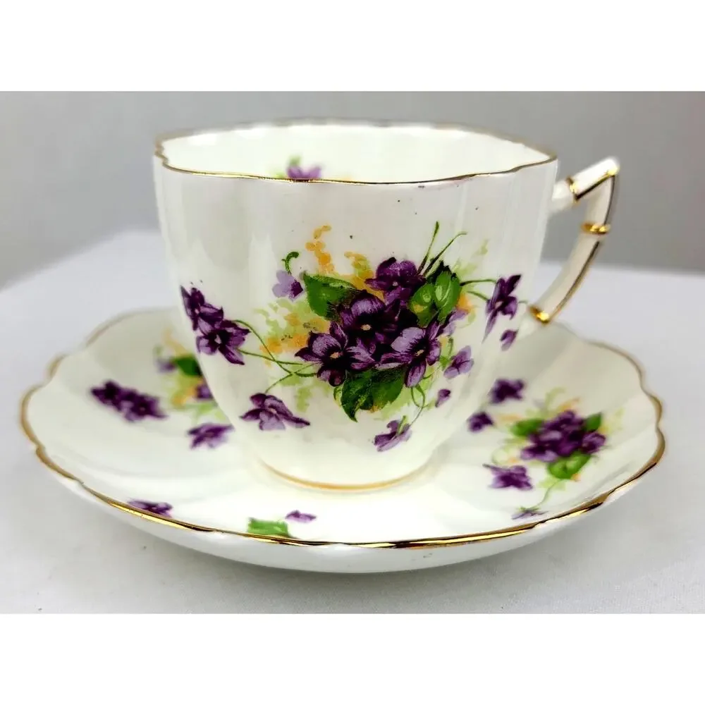 VNTG Victorian C and E Bone China Fluted Teacup Saucer Purple Violets No Flaws
